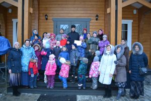 расписание богослужений в храме царственных страстотерпцев в ясеневе. Смотреть фото расписание богослужений в храме царственных страстотерпцев в ясеневе. Смотреть картинку расписание богослужений в храме царственных страстотерпцев в ясеневе. Картинка про расписание богослужений в храме царственных страстотерпцев в ясеневе. Фото расписание богослужений в храме царственных страстотерпцев в ясеневе